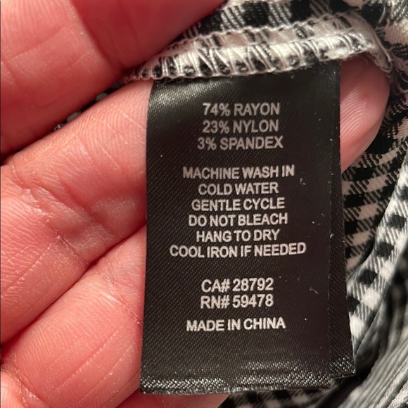 Jones New York black and white gingham print pants sz 18W - Picture 3 of 4